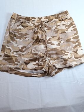 Women’s Beige Camo Elastic-Waist Athletic Shorts